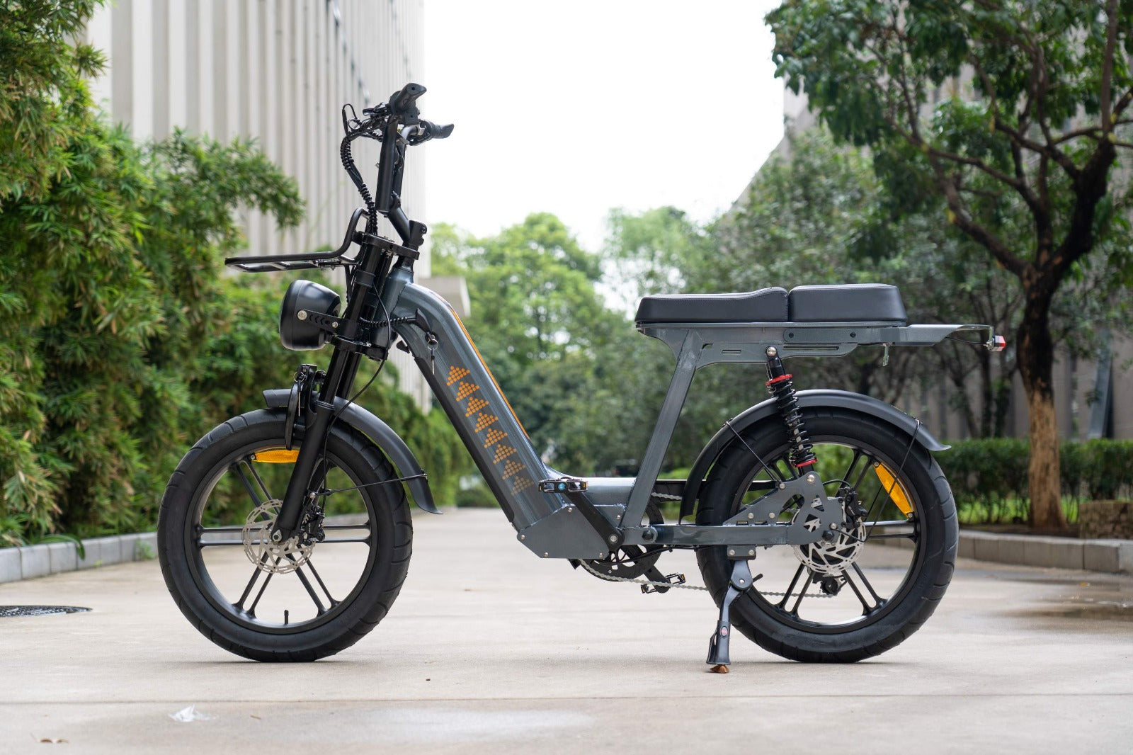 D50 Step-Through fat-tire e-bike displayed with its characteristic low frame and wide off-road tires.